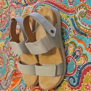 Spenco Taupe Sandal Women's Size 6.5
